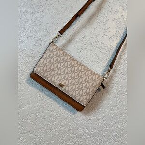 MICHAEL KORS Crossbody Bag
